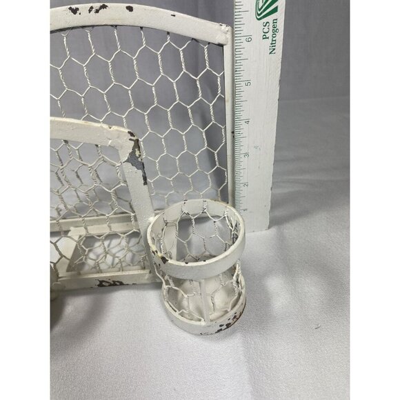 Vintage Cottagecore Chicken Wire Napkin Salt & Perrper Shaker Holder - Picture 7 of 9